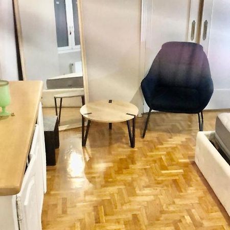Economy Shared Apartment C In Central أثينا المظهر الخارجي الصورة